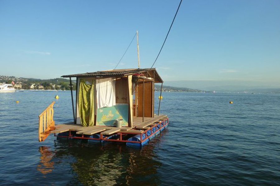 Flossinstallation auf dem Zürichsee
